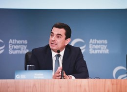 Κώστας Σκρέκας: "Στόχος το 2030, το 80% της ενέργειας της Ελλάδας να προέρχεται από ΑΠΕ”